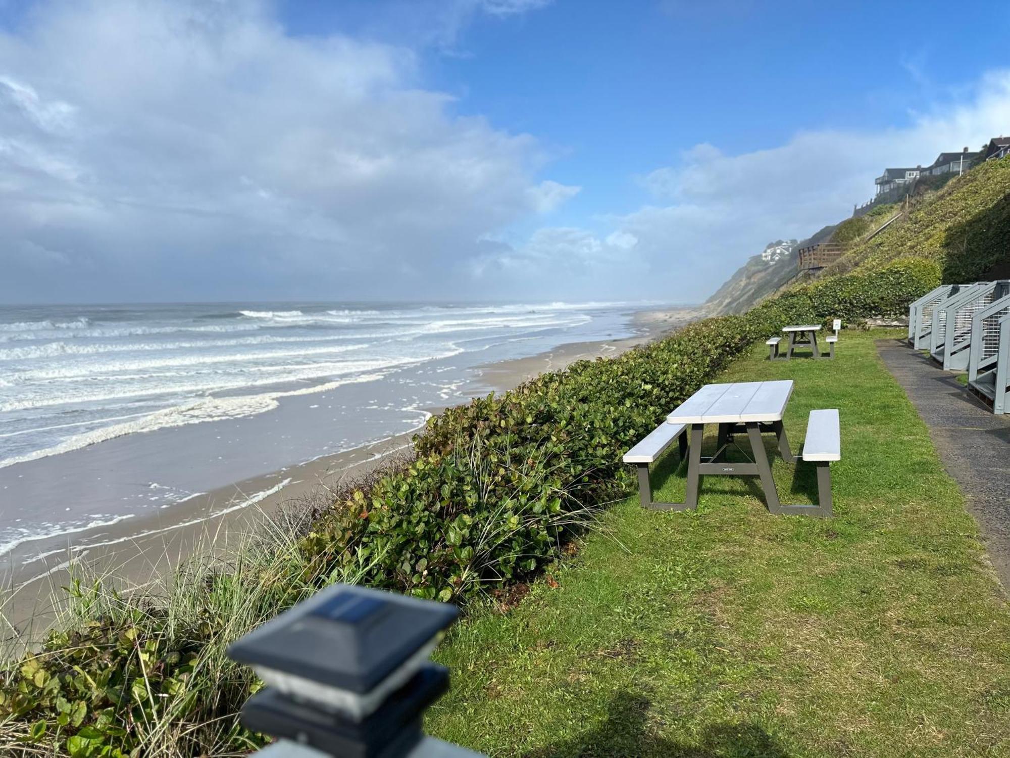 West Beach Suites Lincoln City Extérieur photo