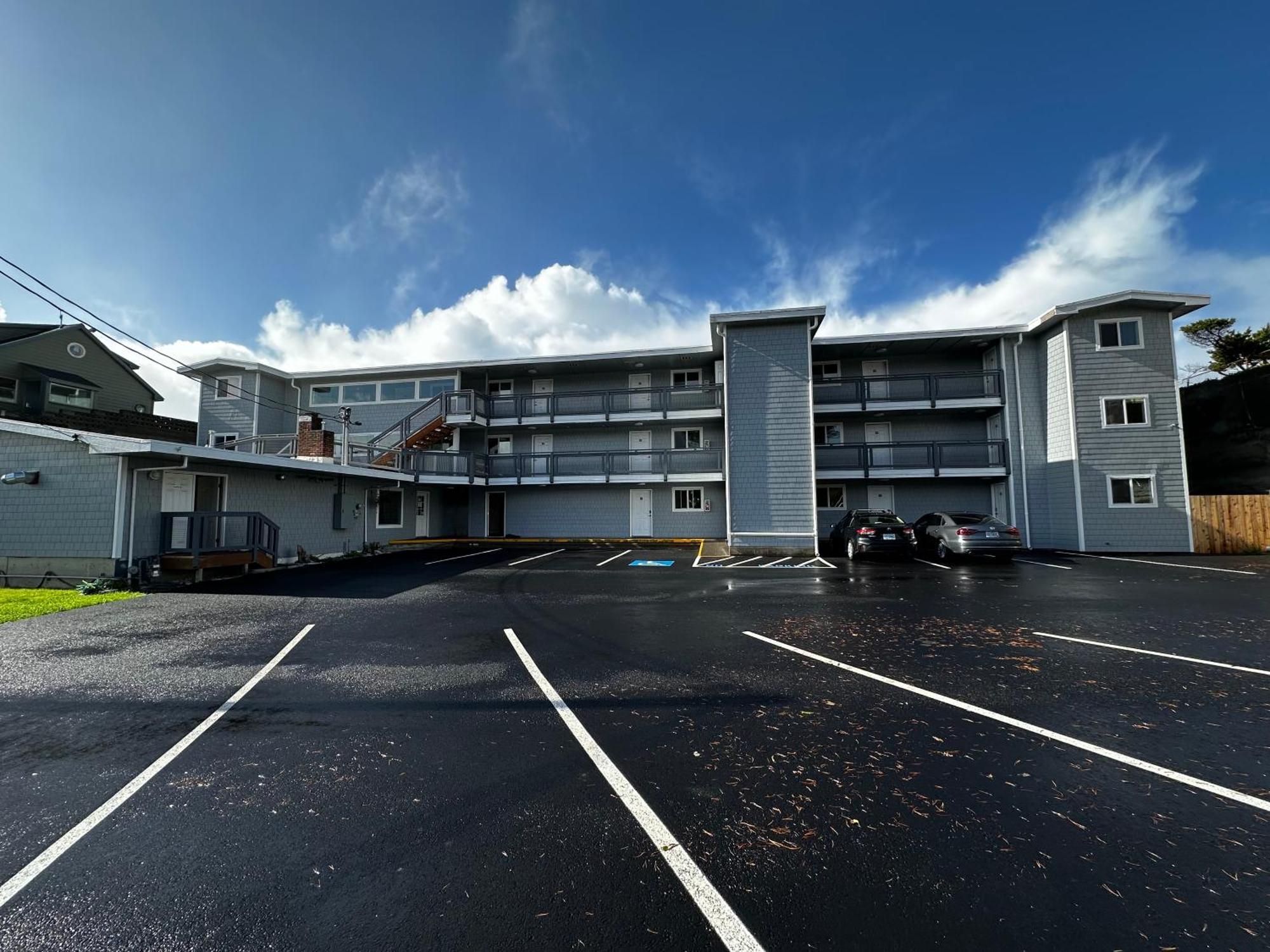 West Beach Suites Lincoln City Extérieur photo