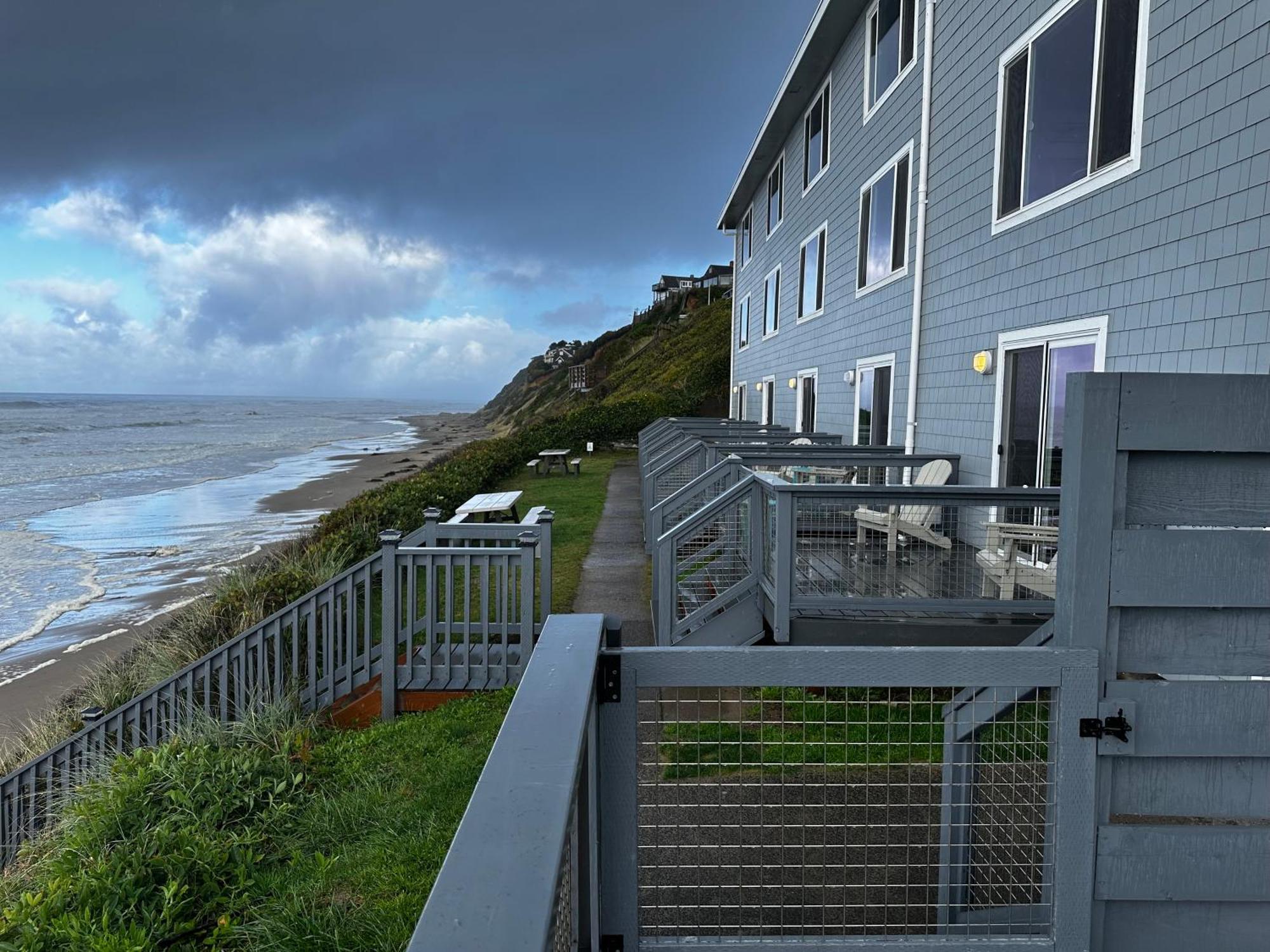 West Beach Suites Lincoln City Extérieur photo