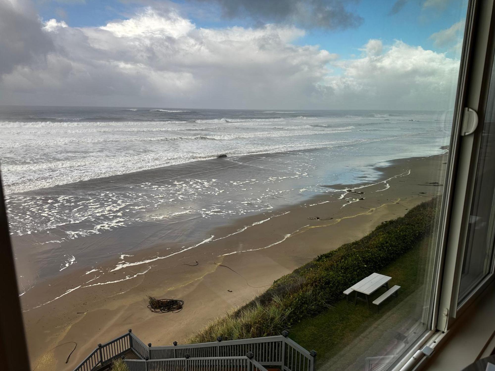 West Beach Suites Lincoln City Extérieur photo